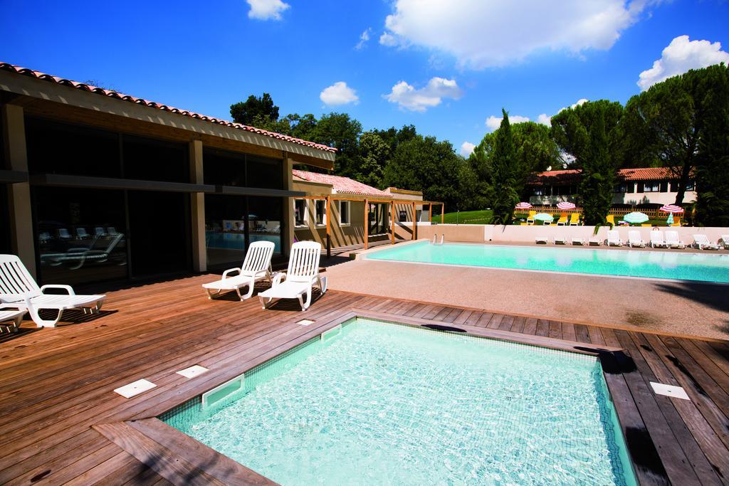 Club Vacances Bleues Domaine De Chateau Laval Gréoux-les-Bains Exterior foto